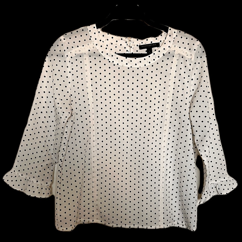 Ruffle sleeve blouse